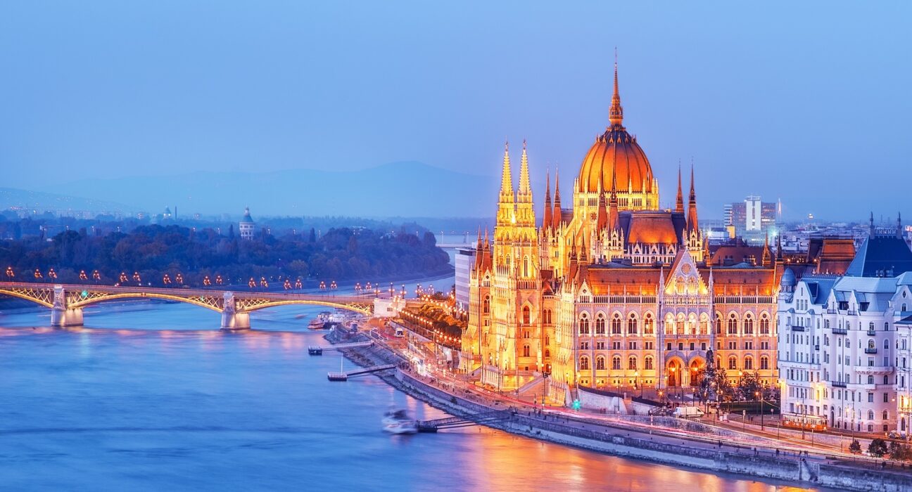 Navigating Budapest: Your Ultimate Guide to the City’s Must-See Landmarks and Hidden Gems